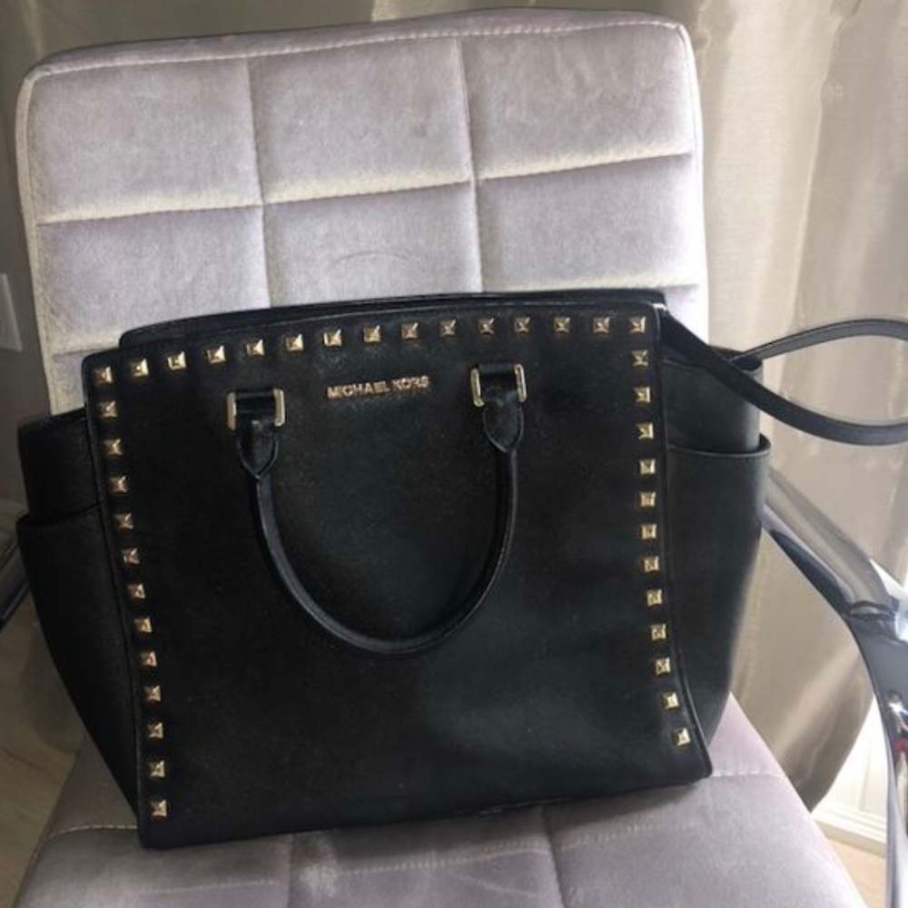 Michael Kors aunthetic purse